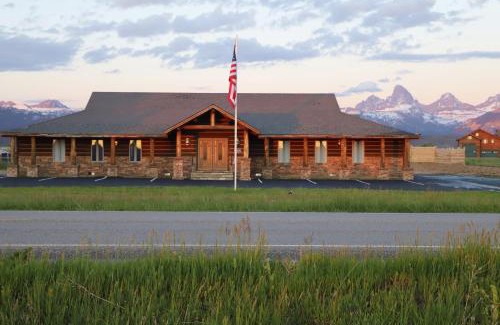 Leigh Creek Estates Apartment | Teton Crest Apartment