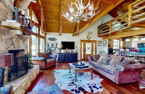 Lake Whitney House | Texas Hideaway