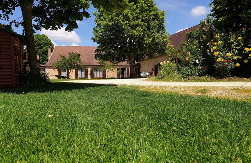 Rouffignac-Saint-Cernin-de-Reilhac House | (Text automatically translated) House furnished character the character ancienneMaison