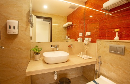 Ram Nagar Hotel | TGI SPS Grand