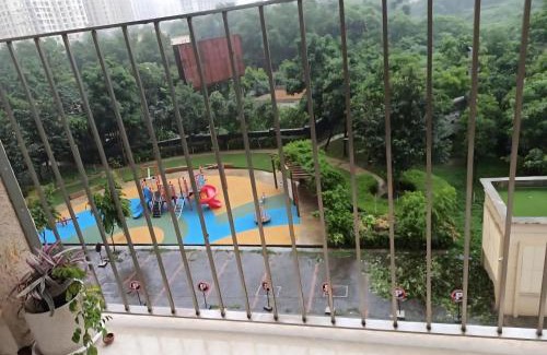 Thane West Apartment | Thane's First Hidden door studio - Hiranandani Estate