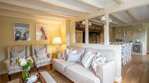 Todenham House | Thatch Cottage