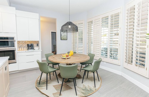 North Scottsdale House | The 1986 Scottsdale Pickleball and Pool Oasis