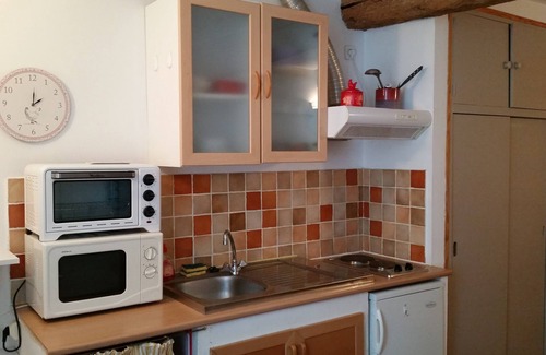 Carcassonne Apartment | THE 39-2: AT THE FOOT OF THE CITY, GARAGE & WIFI