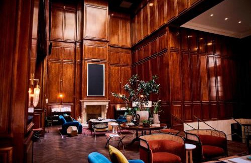 Downtown Dallas Hotel | The Adolphus, Autograph Collection