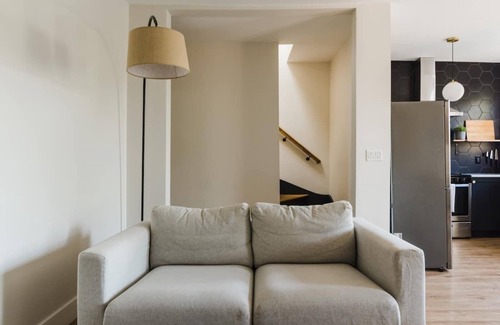Communipaw Apartment | The Alana - A Chic Duplex 40 Minutes from NYC