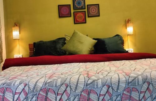 Almora Hotel | The Alpine Vista