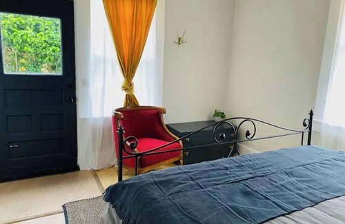 Fort Bragg Hotel | The Annex Room at the Historic Weller House!