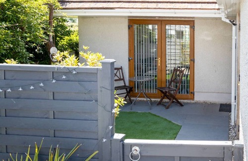 Bishopston Apartment | The Annexe At 53 in Bishopston