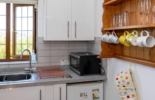 Bishopston Apartment | The Annexe At 53 in the beautiful Swansea