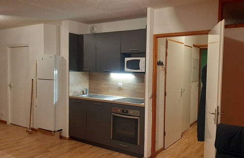 Puy-Saint-Vincent Apartment | The apartment Puy St Vincent, 3 bedrooms, pool, sauna. 6/8 pers. Ski slopes