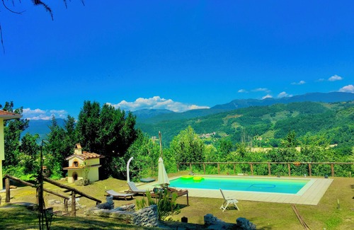 Maglietola House | The Apuan Holidays