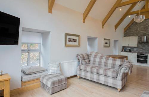 Glenfinnan Villa | The Armoury