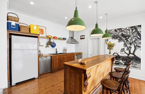 Lorne House | The Artists Beach House