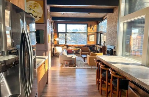 Ely House | The Atomic Lodge - Luxury Mid-Century Sanctuary