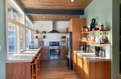 Ely House | The Atomic Lodge - Luxury Mid-Century Sanctuary