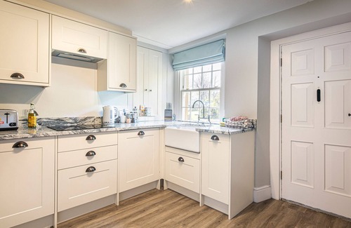 Bakewell Cottage | THE AUBREY, pet friendly, character holiday cottage in Bakewell