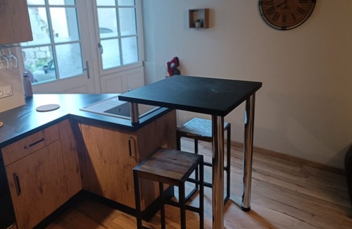 Chinon Apartment | The Authentic, duplex studio downtown
