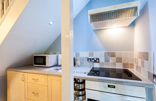 Harwich Cottage | The BakeHouse with exclusive Hot Tub