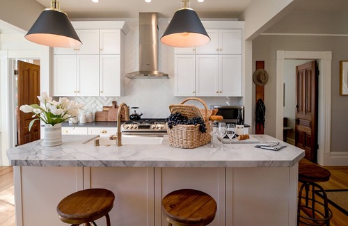 Napa House | The Banks House, Upscale 3BD/3BA Home,10 Min Walk to World Class Downtown Napa