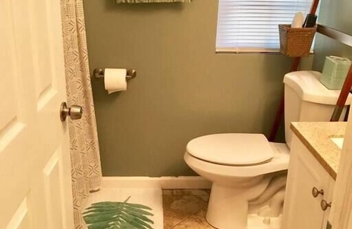 Downtown Omaha House | The Barker Cottage Su