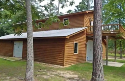Georgetown House | The Barn, Entire home hosted by Davidn5 guests 3 bedrooms 3 bed, 2 bath