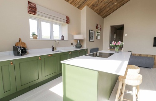 Llanfechell House | THE BARN, romantic, luxury holiday cottage in Llanfechell