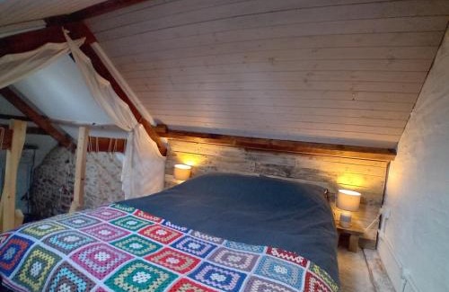 Pembroke House | The Barn Square Island