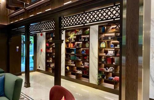 Phuket Apartment | THE BASE CENTRAL Phuket Shopping Mall Central Floresta