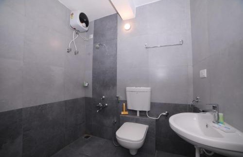 Kottakuppam Hotel | The Base Residency