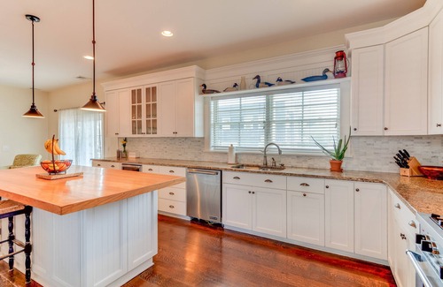 Avon House | The Bay Head House for Holidays, Reunions, Intimate Weddings 9 BR/6 BA!