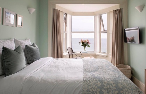 Chysauster Hotel | The Beach Club