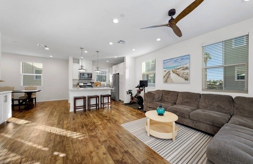 Imperial Beach Apartment | The Beach Hive/Newly remodeled