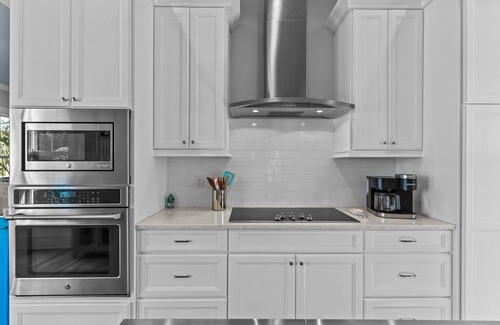 Cape Fear Station House | The Beach House - Southern Living Home 4 Br w Loft East Beach BHI and Shoals