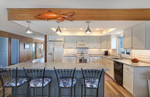 Stuart House | The Beach House - Ocean, Beach, & River Access with Dock!