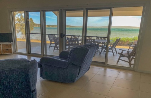 Lake Wangary House | The Beach House - Spectacular Location - Privacy - Right on the Beach