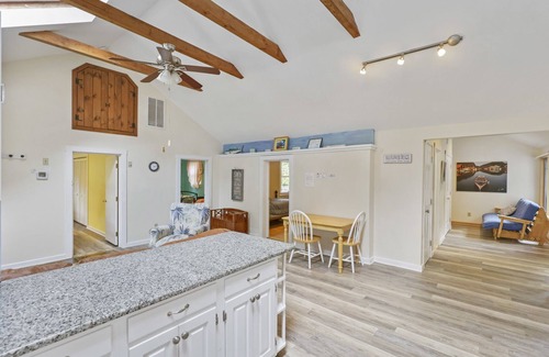 Dennis House | The Beach is waiting for you!
