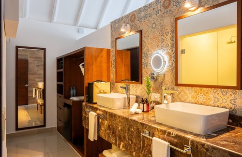 Villa Juarez Resort | The Beachfront by The Fives Hotels - A la Carte All Inclusive Adults Only