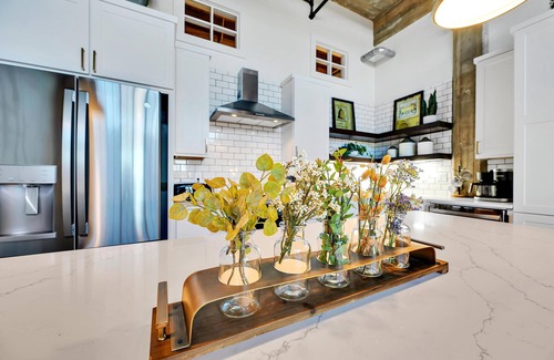 Brazos Condo | The Beehive - The Buzz of Downtown Waco