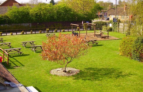 Frampton on Severn Hotel | The Bell Inn
