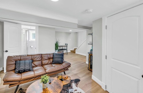 Arbutus House | The Belvedere Suite at the Halethrope Home