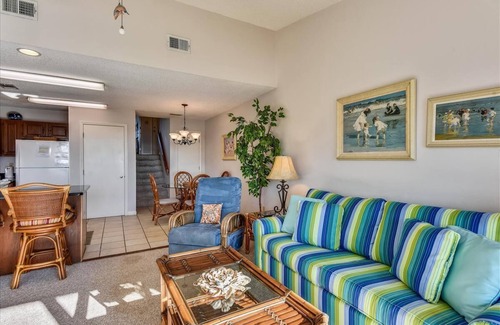 East End House | THE BEST GULF AND POOL VIEWS are here at Ocean Mile K5.