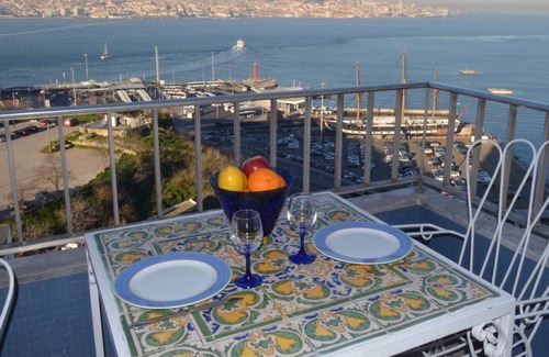 Cacilhas Apartment | The best view over Lisbon II