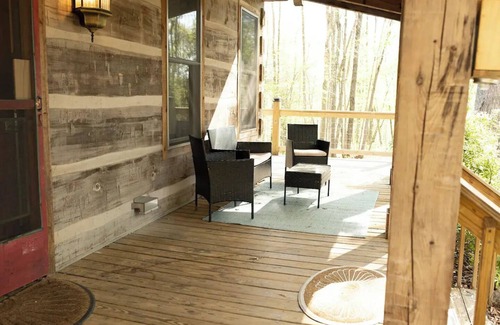 Waynesville Cabin | The Bethel House at Hawthorn Haven