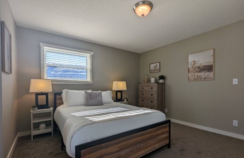 Superior House | The Big Azul House | Superior Home Away From Home
