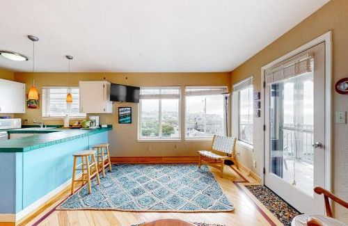 Newport Apartment | The Big View