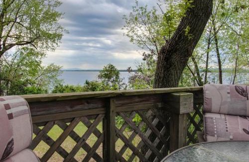 Isle La Motte House | The Bird's Nest