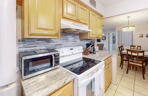 Sailhouse Condo | The Birds and the Beach w/ Pool, Tennis, Pier & Boat Launch