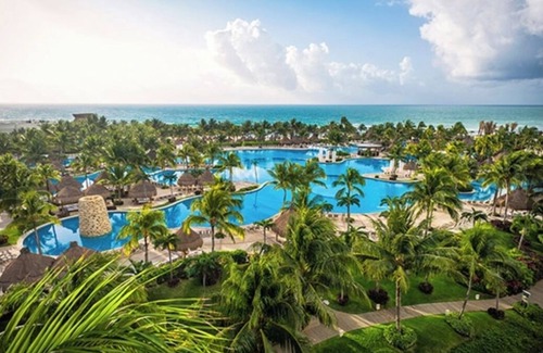 Villa Juarez Apartment | THE BLISS TWO BEDROOM SUITE