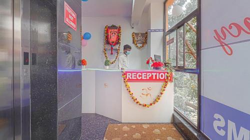 Bengaluru Hotel | The Blooms Residency